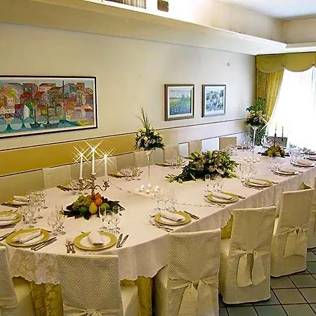 Antica Postumia Отель 3*